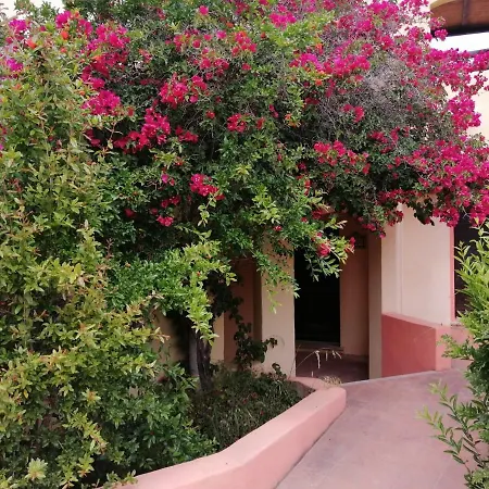 Calarossa ايزولا روسا