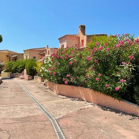 Calarossa Holiday home *